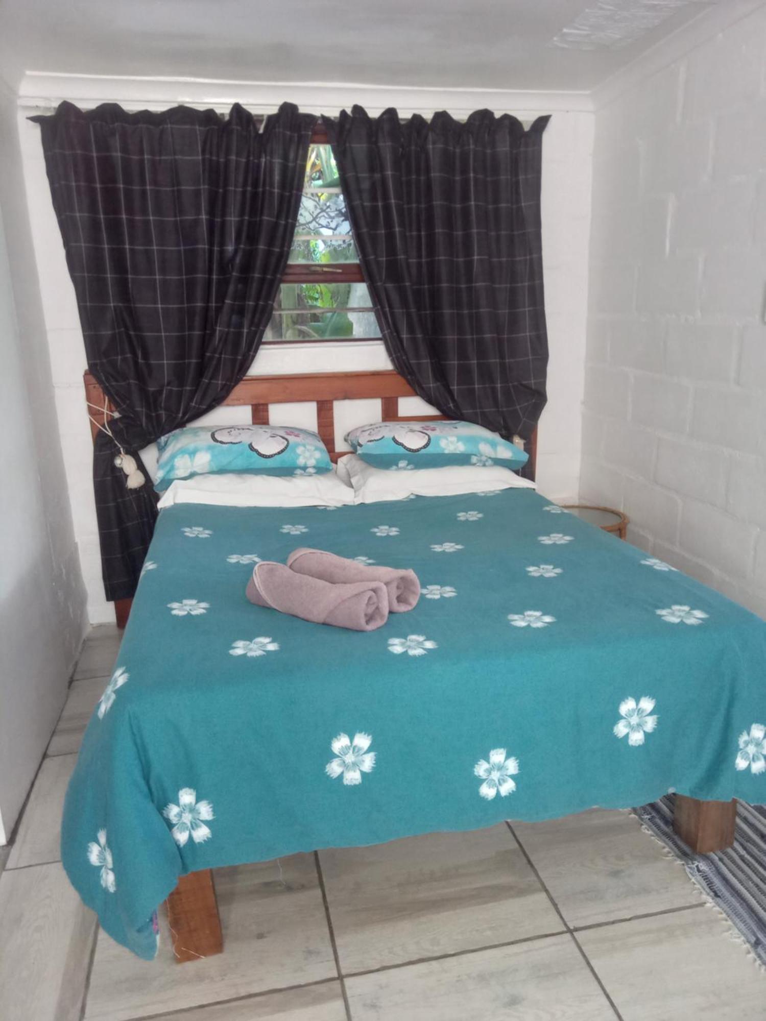 40 On Main Self Catering Διαμέρισμα Hermanus Εξωτερικό φωτογραφία